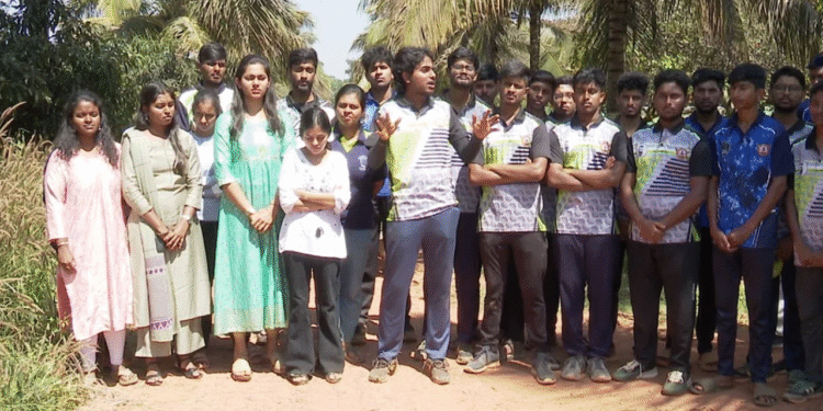 Bangalore: Is it right to cut down trees and make a flower market?