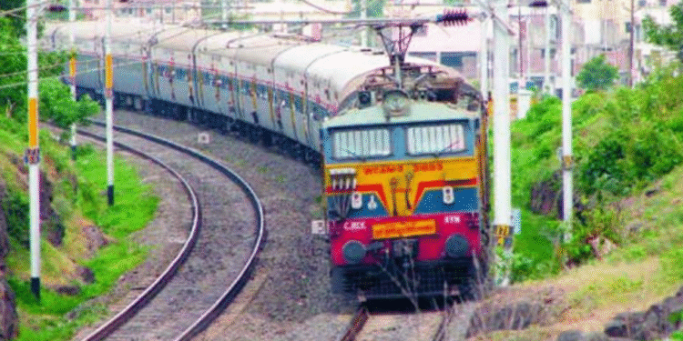 Railway Station Name: The state's railway stations are now named after prominent personalities...!