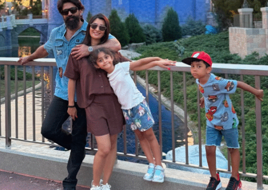 https://tulutimes.com/2165/sports/yash-radhika-pan…ip-with-children/