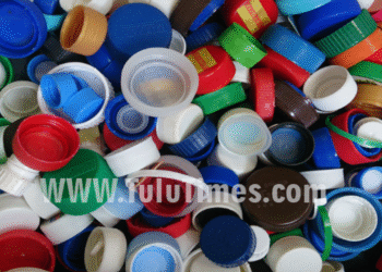 Water Bottle: Most celebrities buy this color water bottle…!