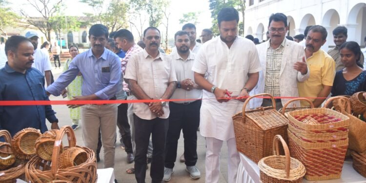 https://tulutimes.com/2375/sports/madikeri-yaduvee…ld-heritage-week/