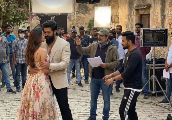 Kiara 'Toxic' with actor Yash: AI photo goes viral...!