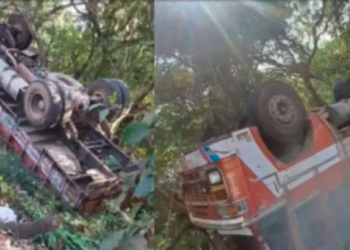 https://tulutimes.com/4275/mangaluru/a-lorry-suddenly…ned-into-a-ditch/ ‎