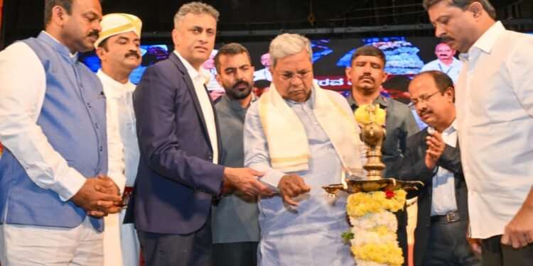 https://tulutimes.com/3166/sports/regional-languag…iched-kannada-cm/