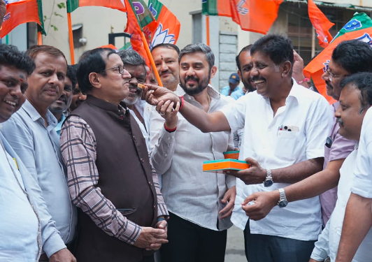 https://tulutimes.com/5245/karnaraka/bjp-celebrates-v…y-in-maharashtra/