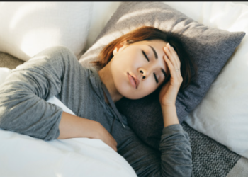 Short sleep duration increases risk of chronic liver disease
