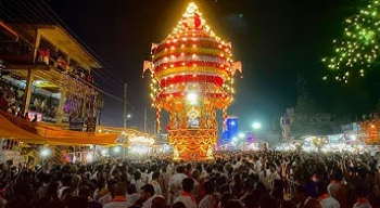 The hustle and bustle of the 'Sulya Jatre' spreads a sense of celebration to the surrounding towns.