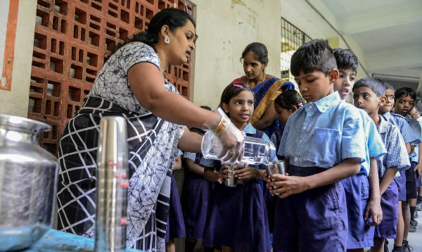 'Water bell' implemented in schools despite lack of basic facilities