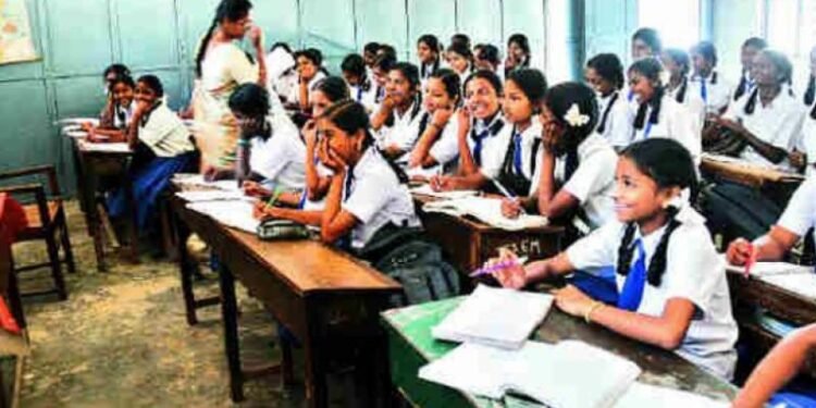 ಶಾಲೆಗಳಲ್ಲಿ ಮಲಯಾಳಂ ಕಡ್ಡಾಯ: ಭಾಷಾ ಸ್ವಾತಂತ್ರ್ಯಕ್ಕೆ ಸವಾಲಾಗುತ್ತಾ?