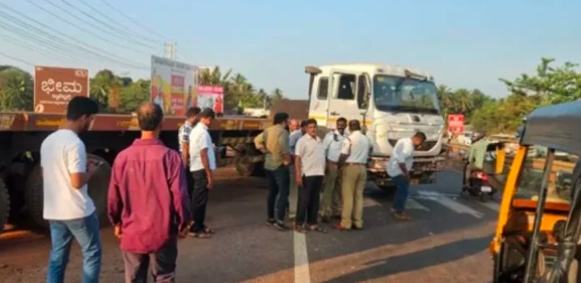 https://tulutimes.com/5944/mangaluru/mangaluru-mother…railer-collision/