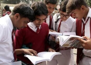 ಎಸ್‌ಎಸ್‌ಎಲ್‌ಸಿ ಮತ್ತು ಪಿಯುಸಿ ಪರೀಕ್ಷೆ : 16 ಲಕ್ಷಕ್ಕೂ ಹೆಚ್ಚು ವಿದ್ಯಾರ್ಥಿಗಳು ಪರೀಕ್ಷೆಯಲ್ಲಿ ಭಾಗಿ