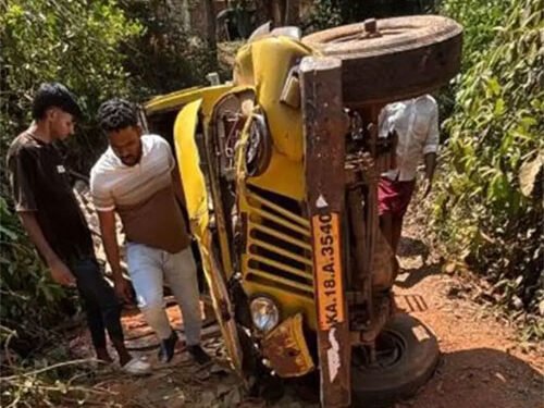 ಪುತ್ತೂರು : ಪಿಕಪ್ ವಾಹನ ಉರುಳಿ ಚಾಲಕ ಸ್ಥಳದಲ್ಲೇ ಸಾವು