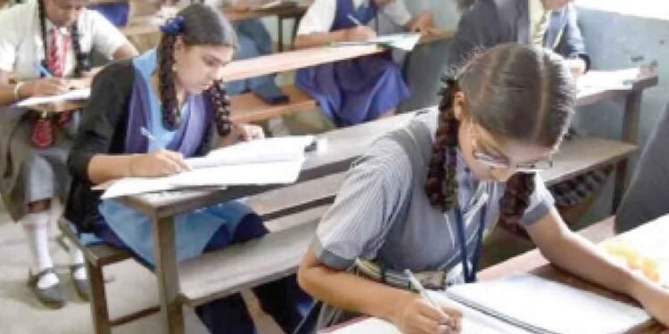 ಎಸ್.ಎಸ್.ಎಲ್.ಸಿ ಪರೀಕ್ಷಾ ವೇಳಾಪಟ್ಟಿಯ ಬದಲಾವಣೆ : ಹಿಂದಿ ಪರೀಕ್ಷೆ ಮುಂದೂಡಿಕೆ