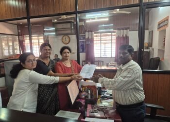 ಪುತ್ತೂರು ಮಹಾಲಿಂಗೇಶ್ವರ ದೇವಸ್ಥಾನ‌ದ ನಟರಾಜ ವೇದಿಕೆಯಲ್ಲಿ ರಾಜಕೀಯ ಕಾರ್ಯಕ್ರಮ : ಬಿಜೆಪಿ ಮಹಿಳಾ ಮೋರ್ಚಾದಿಂದ ದೂರು