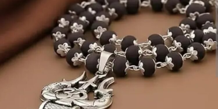 ಕರುಂಗಲಿ ಮಾಲೆ ಕೇವಲ ಒಂದು ಆಭರಣವಲ್ಲ : ಆಧ್ಯಾತ್ಮಿಕ ನಂಬಿಕೆಯ ಸಂಕೇತ