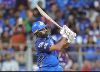 ರೋಹಿತ್ ಶರ್ಮಾ ಸ್ಫೋಟಕ ಬ್ಯಾಟಿಂಗ್ – 221 ರನ್ಗಳ ದಾಖಲೆ ಚೇಸ್ ಮಾಡಿ ಮುಂಬೈ ಇಂಡಿಯನ್ಸ್ ಗೆಲುವು