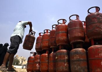 ಕರ್ನಾಟಕದಲ್ಲಿ ಎಲ್ ಪಿಜಿ ಸಂಕಷ್ಟ : ಹೈಕೋರ್ಟ್ ಕೊಟ್ಟ ಸ್ಪಷ್ಟನೆ ಏನು ?