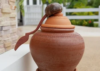 ಬೇಸಿಗೆಯಲ್ಲಿ ಮಣ್ಣಿನ ಮಡಿಕೆ ನೀರು ಕುಡಿಯುವುದು ದೇಹಕ್ಕೆ ತಂಪು