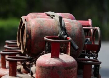 ಹೋಟೆಲ್ ಗಳಲ್ಲಿ ಪ್ರತ್ಯೇಕ ಎಲ್ ಪಿಜಿ ಶುಲ್ಕ ವಿಧಿಸುವ ಕ್ರಮಕ್ಕೆ ಕಡಿವಾಣ