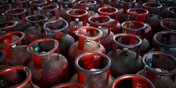 ಕರ್ನಾಟಕದಲ್ಲಿ LPG ಬುಕ್ಕಿಂಗ್ ಸಾಮಾನ್ಯ ಸ್ಥಿತಿಗೆ: ಆತಂಕ ಕಡಿಮೆಯಾಗಿ ಪೂರೈಕೆ ಸ್ಥಿರ
