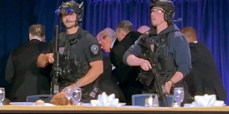 ಟ್ರಂಪ್ ಭೋಜನ ಸಮಾರಂಭದ ಮೇಲೆ ದಾಳಿ ಯತ್ನ : ಗುಂಡು ಹಾರಿಸಿದ ವ್ಯಕ್ತಿ ಯಾರು?