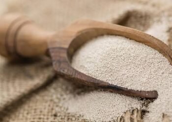 ಉದ್ದವಾದ ಕೂದಲು ಬೇಕೇ? ಅಡುಗೆಮನೆಯಲ್ಲಿ ಇರುವ ಈ ಸರಳ ಪದಾರ್ಥಗಳಲ್ಲಿದೆ ಪರಿಹಾರ