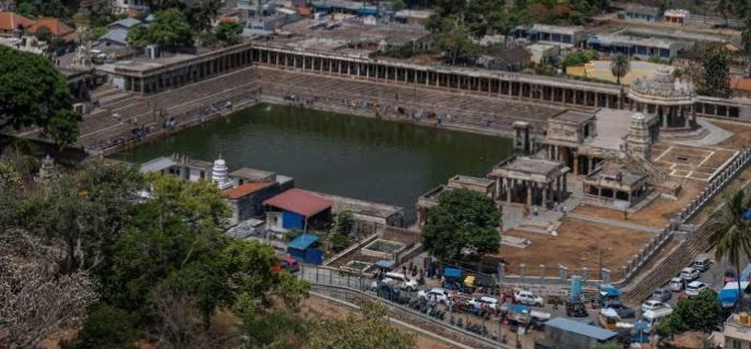 ಚಿತ್ರೀಕರಣಕ್ಕೆ ಮೊದಲ ಆಯ್ಕೆ ಮೇಲುಕೋಟೆ ಚೆಲುವನಾರಾಯಣಸ್ವಾಮಿ ದೇವಾಲಯ