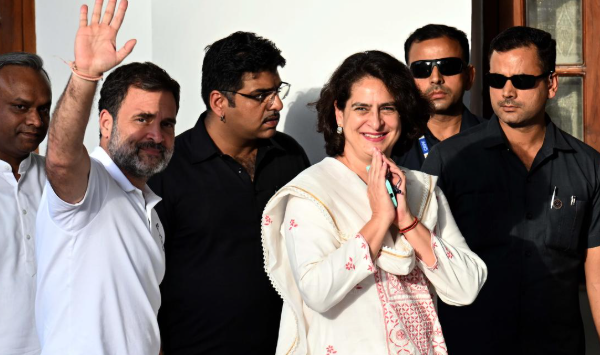 Does Priyanka Gandhi want a role in the Karnataka Congress leadership change?