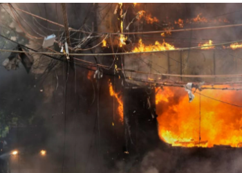 Massive fire breaks out in Delhi hotel: 21 dead, many injured
