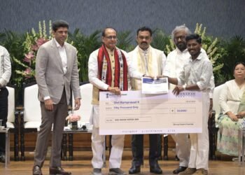 ಪುತ್ತೂರಿನ ಕಲಾವಿದನಿಗೆ ರಾಷ್ಟ್ರೀಯ ಮಟ್ಟದ ಗೌರವ; 50 ಸಾವಿರ ರೂ. ನಗದು ಪ್ರಶಸ್ತಿ