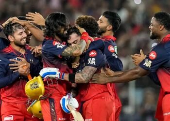 ಸತತ ಎರಡನೇ ಬಾರಿ ಚಾಂಪಿಯನ್ : ಇತಿಹಾಸ ನಿರ್ಮಿಸಿದ ಆರ್ಸಿಬಿ