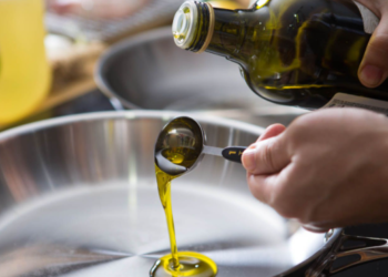 Repeatedly heated oil can become toxic; health experts advise.