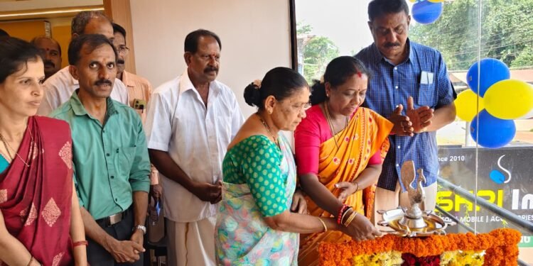 'Shree Info Laptop Center' launched in Sullia; grand inaugural offer announced.